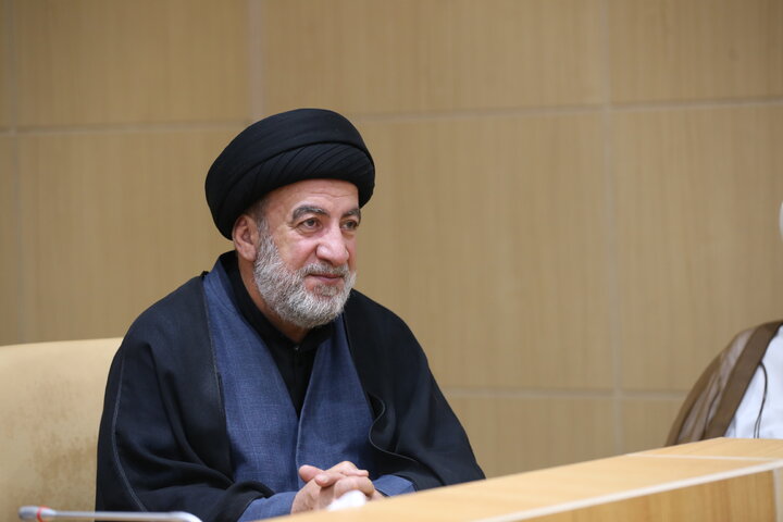 فلسفه اسلامی باید از حالت دفاعی خارج شود و به جریان پیش‌برنده دانشگاه تبدیل گردد